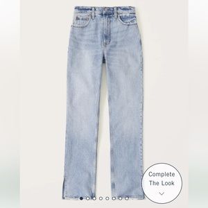 Abercrombie Ultra High Rise 90s Straight Jeans. Size 28 short